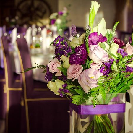 India Palace Hotel Kharkiv Bagian luar foto