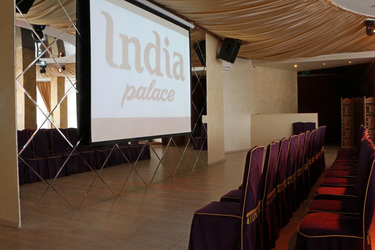India Palace Hotel Kharkiv Bagian luar foto